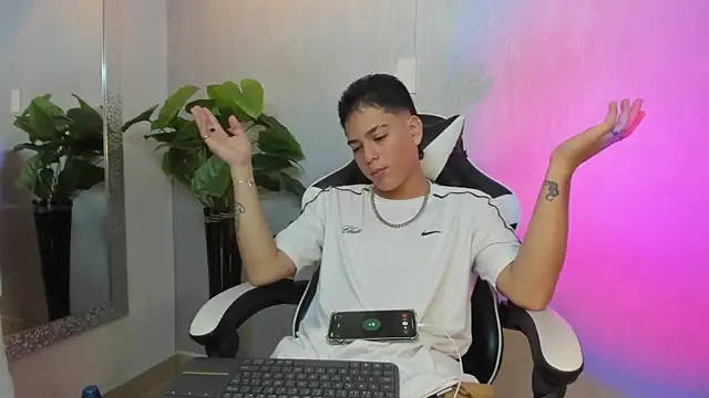 Levy Steve online show from November 24, 2:00 am