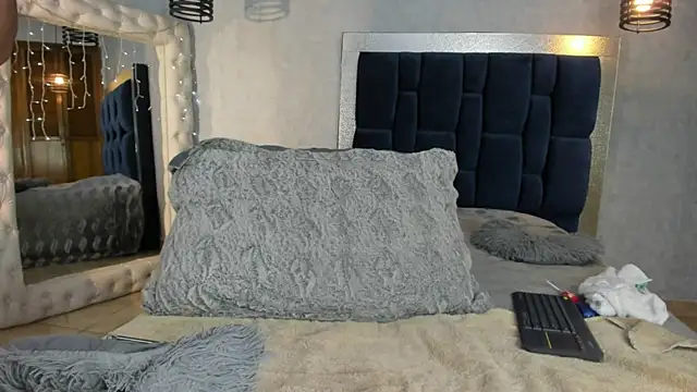 Levy Steve online show from December 15, 8:47 pm