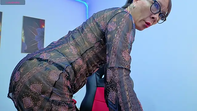 daniela xue online show from April 16, 9:39 pm