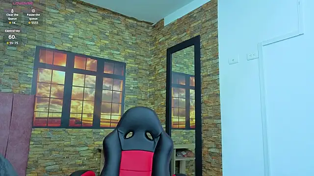 daniela xue online show from October 15, 9:01 pm