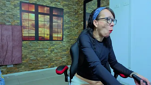 daniela xue online show from November 11, 2:39 am