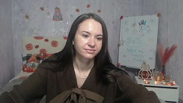 Snapshot of KaraCriegs chatting on November 16, 7:18 pm KaraCriegs online show from November 16, 7:18 pm