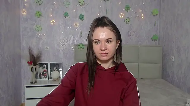 Snapshot of KaraCriegs chatting on March 16, 1:49 am KaraCriegs online show from March 16, 1:49 am