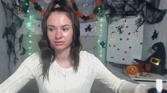 Snapshot of KaraCriegs chatting on October 23, 5:22 pm KaraCriegs online show from October 23, 5:22 pm