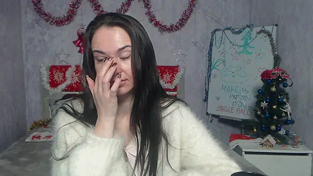 Snapshot of KaraCriegs chatting on January 9, 6:37 pm KaraCriegs online show from January 9, 6:37 pm