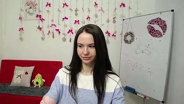 KaraCriegs online show from March 31, 5:48 pm