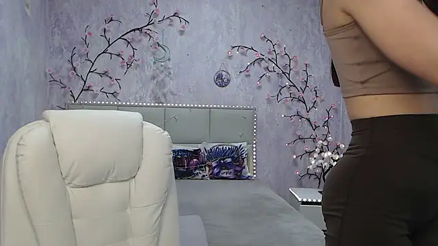 KaraCriegs online show from May 17, 5:46 pm