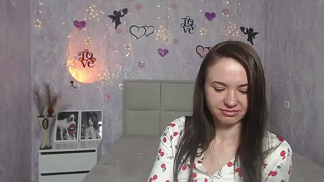 Snapshot of KaraCriegs chatting on March 7, 9:48 pm KaraCriegs online show from March 7, 9:48 pm