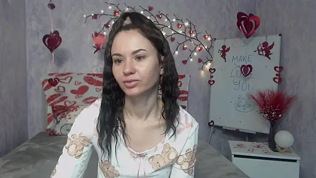 Snapshot of KaraCriegs chatting on February 16, 7:23 pm KaraCriegs online show from February 16, 7:23 pm