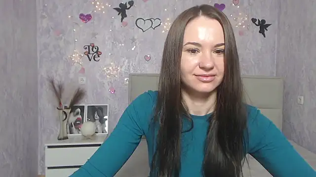 Snapshot of KaraCriegs chatting on March 9, 6:21 pm KaraCriegs online show from March 9, 6:21 pm