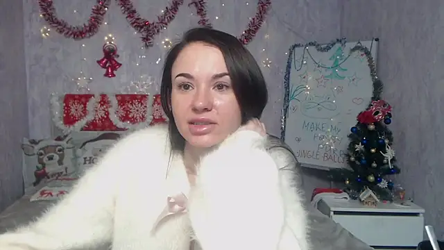 Snapshot of KaraCriegs chatting on January 5, 6:33 pm KaraCriegs online show from January 5, 6:33 pm