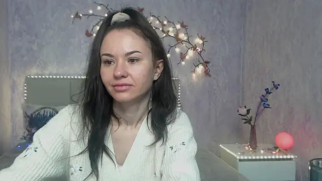 Snapshot of KaraCriegs chatting on February 22, 6:53 pm KaraCriegs online show from February 22, 6:53 pm