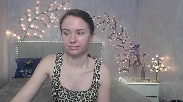 KaraCriegs online show from April 23, 5:47 pm