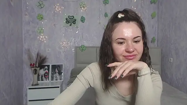 Snapshot of KaraCriegs chatting on March 14, 5:16 am KaraCriegs online show from March 14, 5:16 am