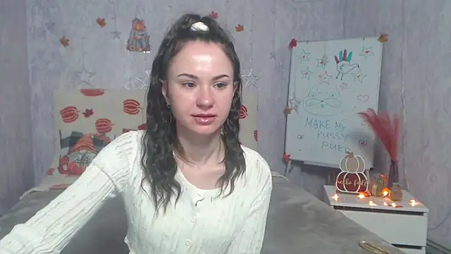 Snapshot of KaraCriegs chatting on November 14, 6:22 pm KaraCriegs online show from November 14, 6:22 pm