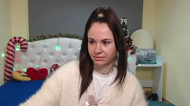 Snapshot of KaraCriegs chatting on December 19, 6:54 pm KaraCriegs online show from December 19, 6:54 pm