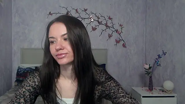 KaraCriegs online show from March 4, 6:59 pm