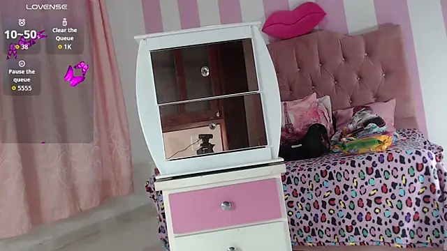 zaleya mateus online show from November 13, 1:09 am