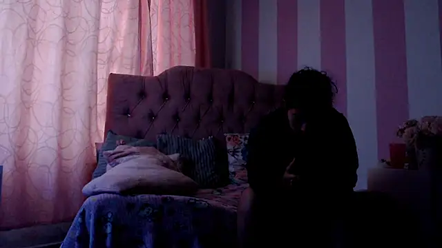 Snapshot of zaleya_mateus chatting on March 17, 11:31 am zaleya mateus online show from March 17, 11:31 am