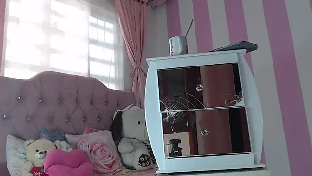 zaleya mateus online show from March 13, 4:12 pm