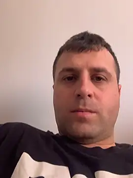 LucianM6 online show from April 7, 9:11 am