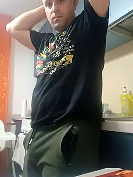 LucianM6 online show from November 12, 3:05 pm