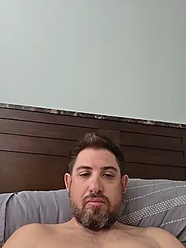 Snapshot of caliguy37 chatting on July 2, 6:58 pm caliguy37 online show from July 2, 6:58 pm