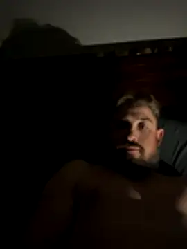 caliguy37 online show from October 28, 3:40 am