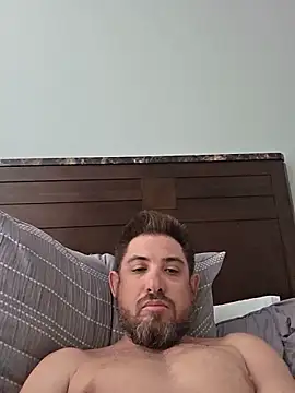Snapshot of caliguy37 chatting on May 28, 7:42 pm caliguy37 online show from May 28, 7:42 pm