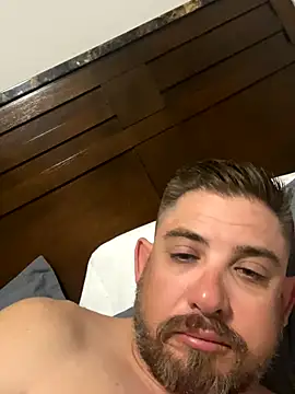 caliguy37 online show from October 30, 4:33 am