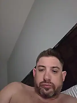 Snapshot of caliguy37 chatting on June 3, 8:48 am caliguy37 online show from June 3, 8:48 am