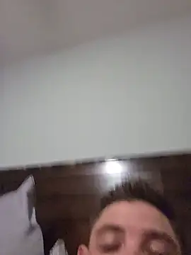 Snapshot of caliguy37 chatting on June 10, 8:37 am caliguy37 online show from June 10, 8:37 am
