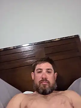 caliguy37 online show from April 18, 3:20 am
