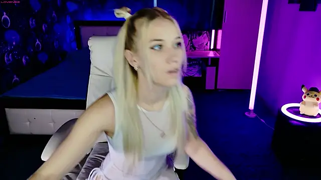 ShhhO O online show from November 29, 12:05 pm