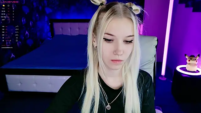 ShhhO O online show from December 1, 4:52 pm