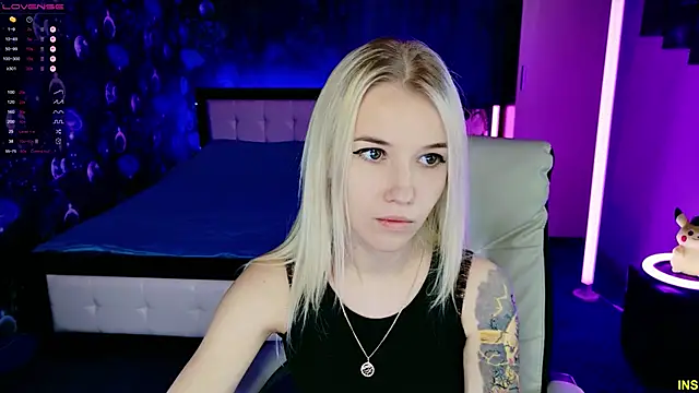 ShhhO O online show from December 5, 1:32 pm