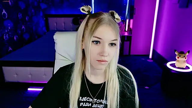 ShhhO O online show from March 30, 9:33 am