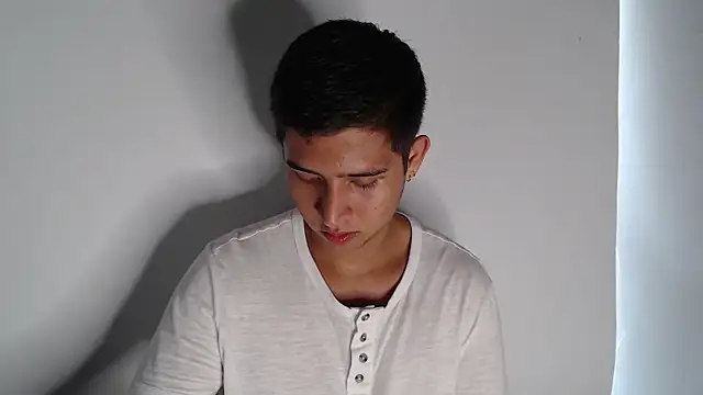 Snapshot of harold_18_ chatting on November 8, 7:06 pm harold 18 online show from November 8, 7:06 pm