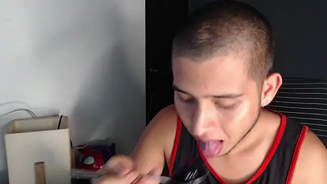 harold 18  online show from April 14, 6:35 pm