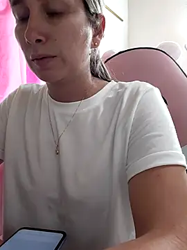 Iris love18 online show from March 5, 10:59 pm