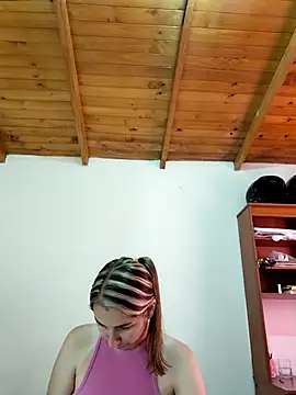 Iris love18 online show from February 8, 3:43 pm