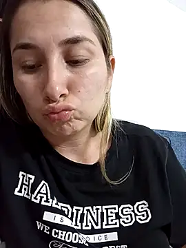 Iris love18 online show from October 23, 2:32 am