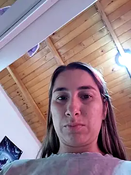 Snapshot of Iris_love18 chatting on June 9, 5:25 pm Iris love18 online show from June 9, 5:25 pm