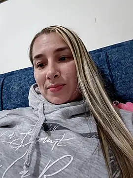 Iris love18 online show from March 25, 3:50 am