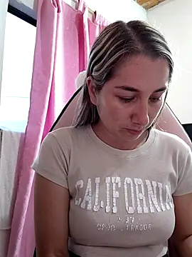 Iris love18 online show from March 29, 11:06 pm