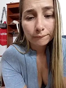 Iris love18 online show from November 13, 10:02 pm