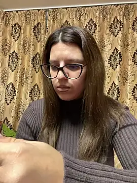 Snapshot of NadiraNoor chatting on February 25, 8:53 pm NadiraNoor online show from February 25, 8:53 pm