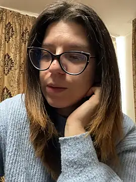 NadiraNoor online show from March 3, 8:54 am