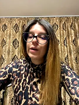 Snapshot of NadiraNoor chatting on September 21, 9:53 pm NadiraNoor online show from September 21, 9:53 pm