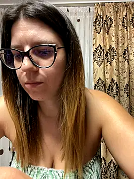 NadiraNoor online show from October 25, 9:48 pm